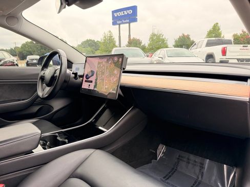 Used 2018 Tesla Model 3 Long Range AWD/4WD image 26
