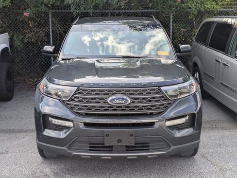 Used 2022 Ford Explorer XLT w/ Equipment Group 202A AWD/4WD image 3