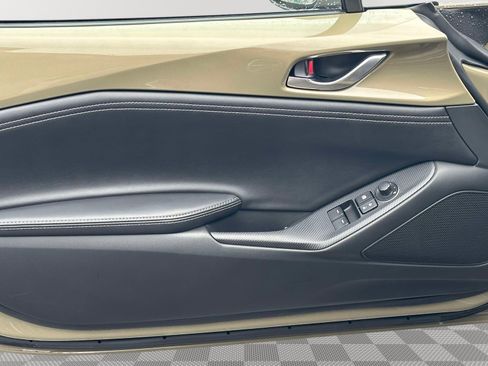 Used 2023 MAZDA MX-5 Miata Grand Touring image 24