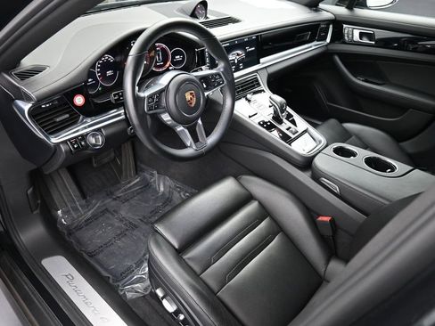 Certified 2018 Porsche Panamera 4 AWD/4WD image 4