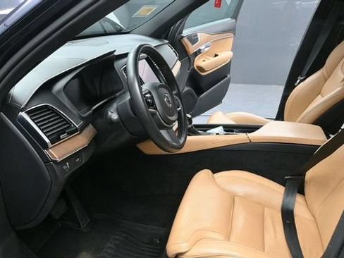 Used 2017 Volvo XC90 T6 Inscription w/ Vision Package AWD/4WD image 16