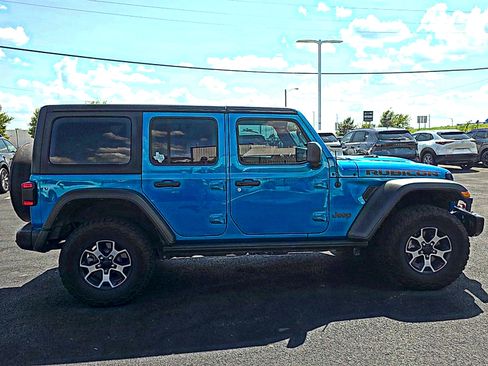 Used 2022 Jeep Wrangler Unlimited Rubicon w/ LED Lighting Group AWD/4WD image 5