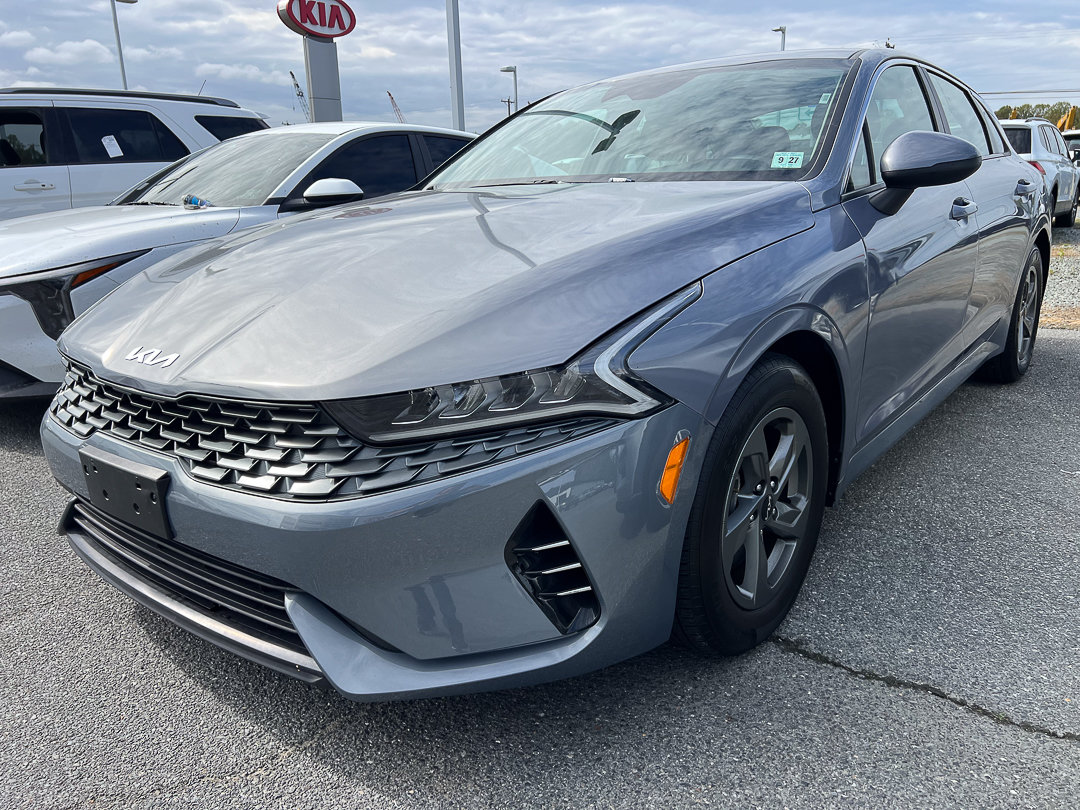 Used 2023 Kia K5 LXS FWD image 2