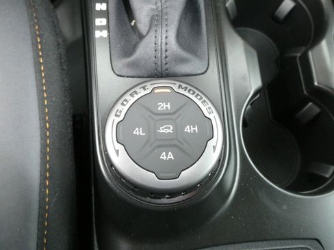 Certified 2022 Ford Bronco Badlands image 17