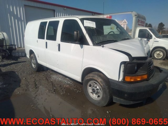 Used 2017 GMC Savana 2500 RWD image 3