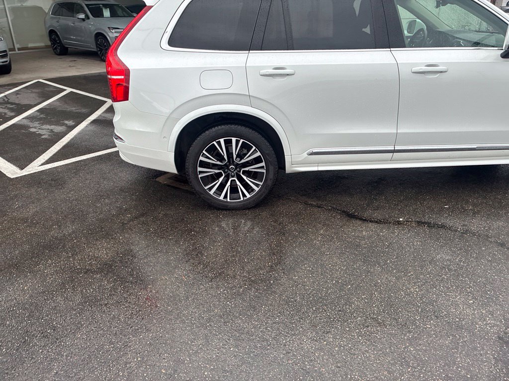 Certified 2024 Volvo XC90 T8 Plus w/ Protection Package Premier AWD/4WD image 5