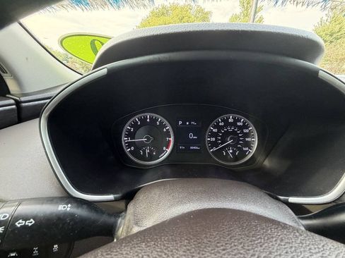Used 2020 Hyundai Santa Fe SE AWD/4WD image 16