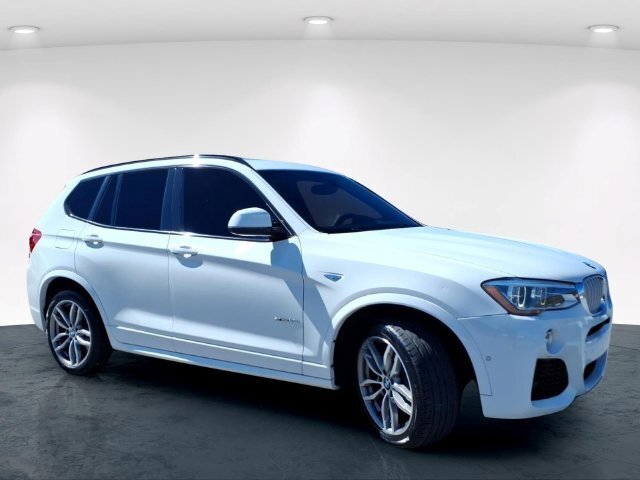 Used 2017 BMW X3 xDrive28i AWD/4WD image 4
