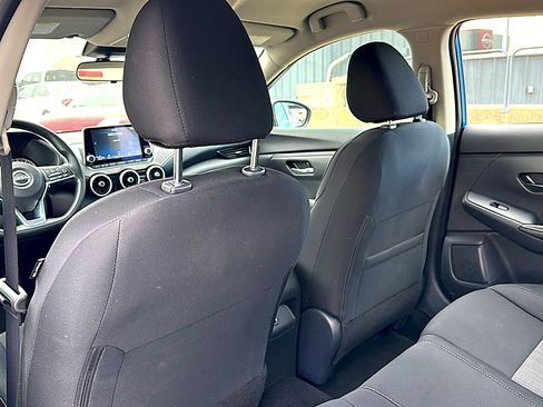 Certified 2025 Nissan Sentra SV image 17