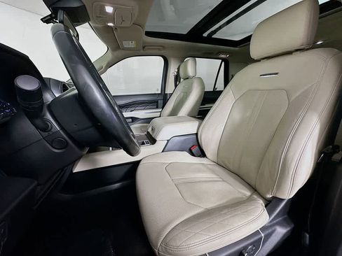 Certified 2018 Ford Expedition Platinum image 12