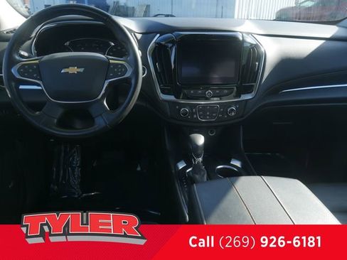 Used 2021 Chevrolet Traverse Premier w/ LPO, Floor Liner Package AWD/4WD image 46