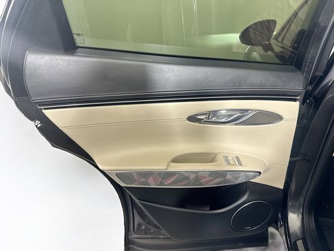 Used 2022 Genesis GV70 3.5T Sport w/ Sport Advanced Package image 27