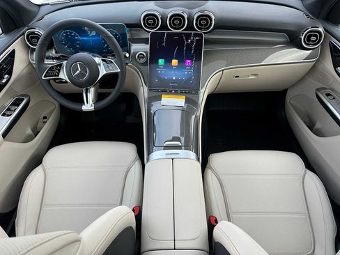 New 2026 Mercedes-Benz GLC 300 4MATIC image 18