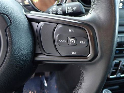 Used 2023 Jeep Wrangler Unlimited w/ Cold Weather Group image 13