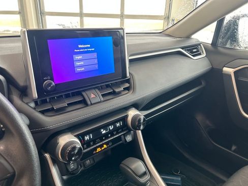 Certified 2025 Toyota RAV4 XLE AWD/4WD image 17