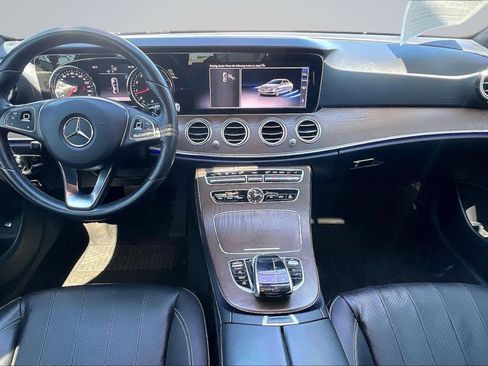 Used 2018 Mercedes-Benz E 300 image 16