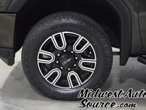 Used 2023 GMC Sierra 2500 AT4 w/ Gooseneck/5TH Wheel Package AWD/4WD image 8