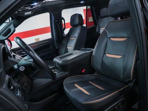 Used 2022 GMC Yukon AT4 image 10