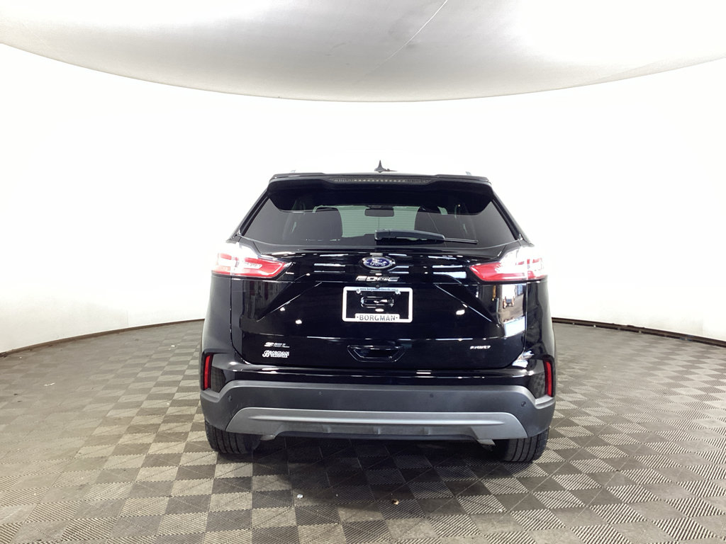 Certified 2024 Ford Edge SEL w/ Convenience Package AWD/4WD image 3