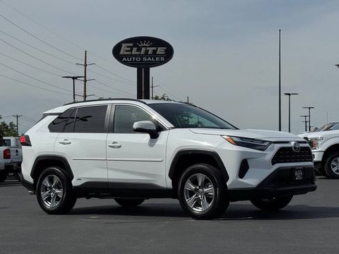 Used 2024 Toyota RAV4 LE AWD/4WD image 1