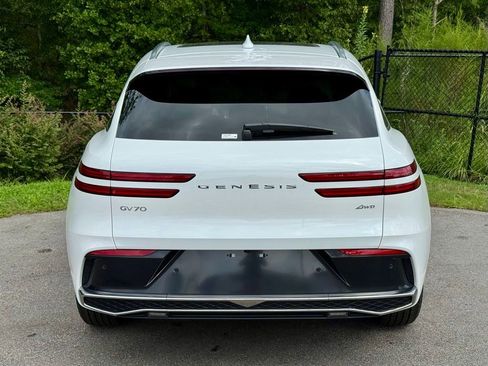 New 2026 Genesis GV70 2.5T Select image 12