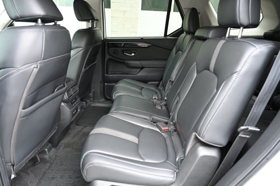 Used 2023 Honda Pilot EX-L image 16