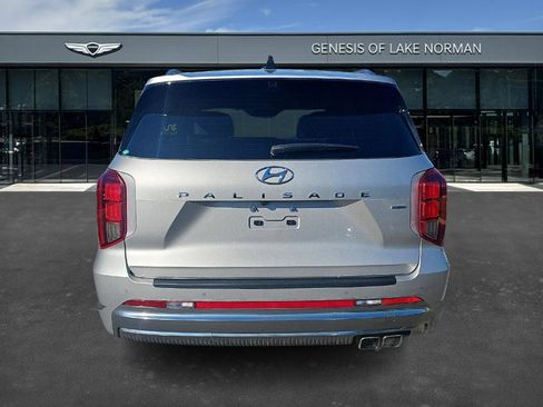 Used 2025 Hyundai Palisade Calligraphy image 8