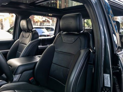 Used 2019 Ford F150 Raptor w/ Equipment Group 802A Luxury image 5