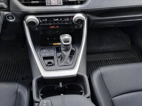 Used 2022 Toyota RAV4 XLE Premium FWD image 19