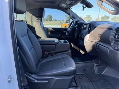 Used 2022 Chevrolet Silverado 2500 W/T w/ WT Fleet Convenience Package image 9