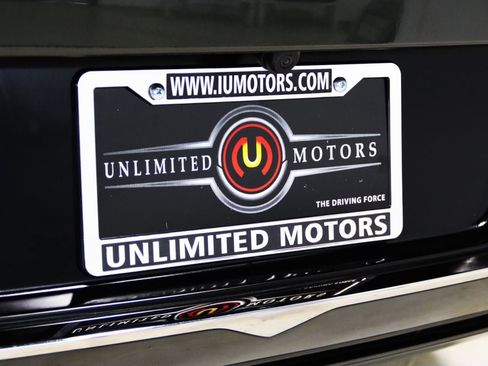 Used 2025 Genesis GV70 2.5T AWD/4WD image 13