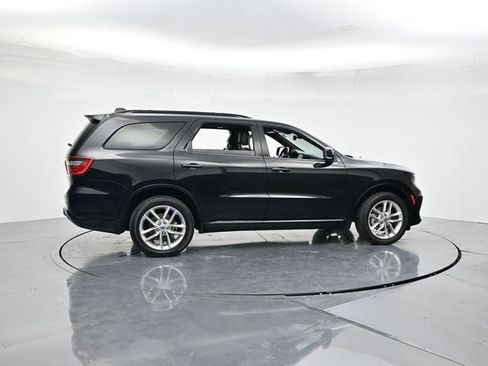 Used 2024 Dodge Durango GT image 2