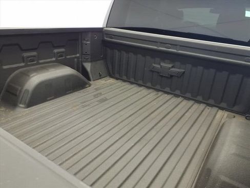 Used 2025 Chevrolet Silverado 1500 LTZ AWD/4WD image 12