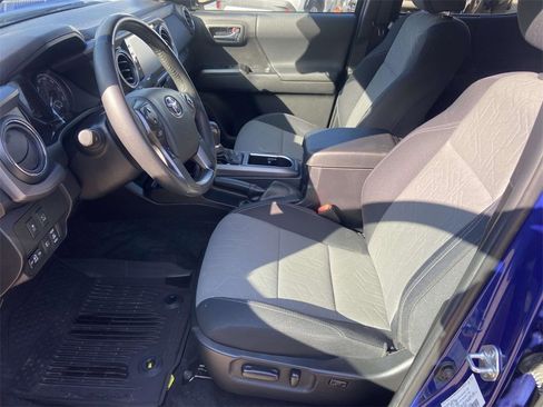 Used 2023 Toyota Tacoma TRD Sport image 16