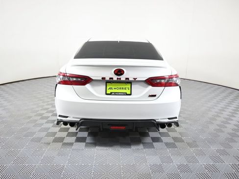 Used 2022 Toyota Camry XSE FWD image 5