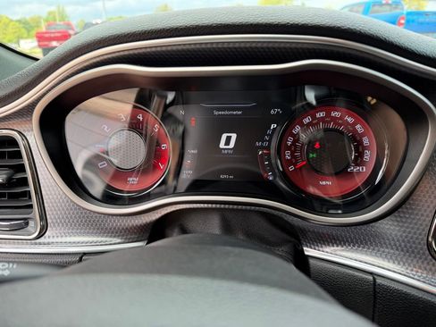 Used 2019 Dodge Challenger SRT Hellcat Redeye RWD image 19