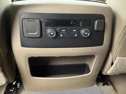 Used 2020 Chevrolet Tahoe LT w/ Luxury Package image 20