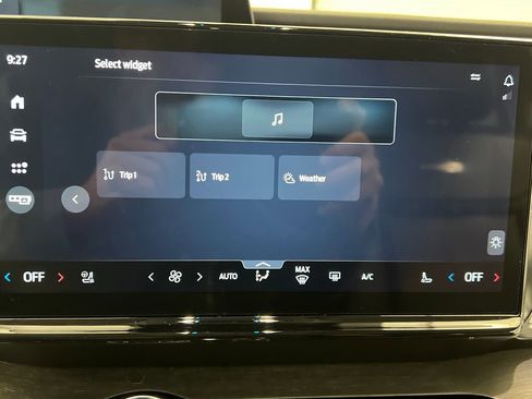 Used 2025 Ford Expedition Platinum AWD/4WD image 69