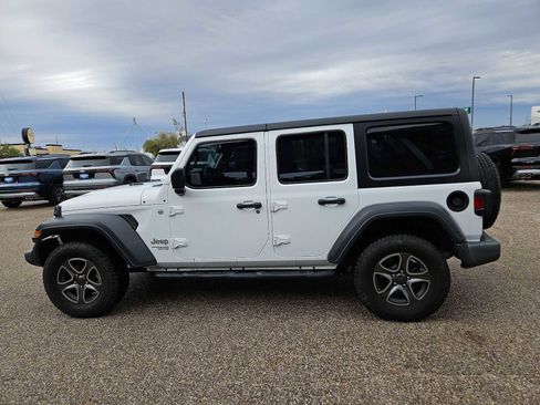 Used 2018 Jeep Wrangler Unlimited Sport AWD/4WD image 5