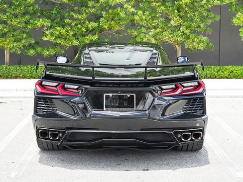 Used 2020 Chevrolet Corvette Stingray Coupe w/ Z51 Performance Package RWD image 4