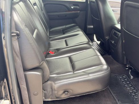 Used 2011 GMC Sierra 3500 SLT w/ SLT Convenience Package AWD/4WD image 12