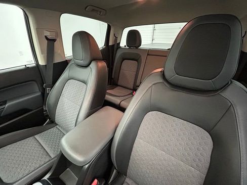 Used 2015 Chevrolet Colorado Z71 image 21