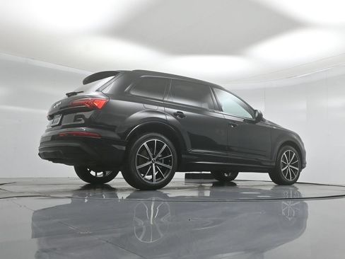 Used 2022 Audi Q7 3.0T Premium Plus w/ Premium Plus Package AWD/4WD image 49