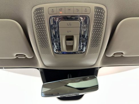 Used 2022 Mercedes-Benz GLB 250 4MATIC image 40
