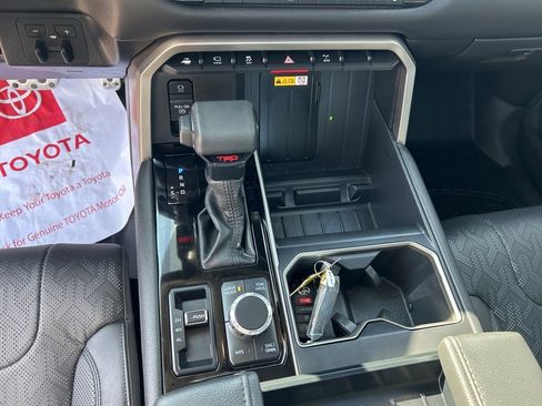 Used 2024 Toyota Tundra Limited image 16