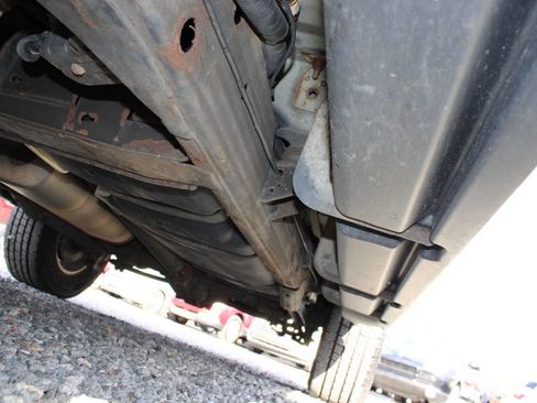 Used 2014 Chevrolet Suburban LS image 26