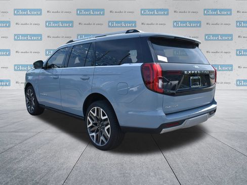 New 2026 Ford Expedition Platinum w/ Platinum Ultimate Package AWD/4WD image 8