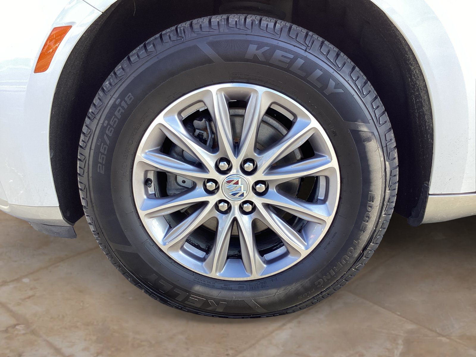 Used 2023 Buick Enclave Essence FWD image 35