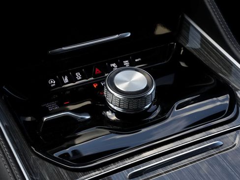 Used 2022 Jeep Wagoneer Series II image 15