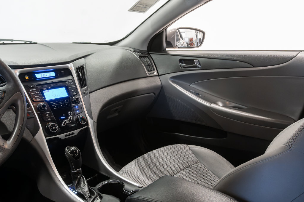 Used 2012 Hyundai Sonata GLS w/ Popular Equipment Pkg FWD image 11